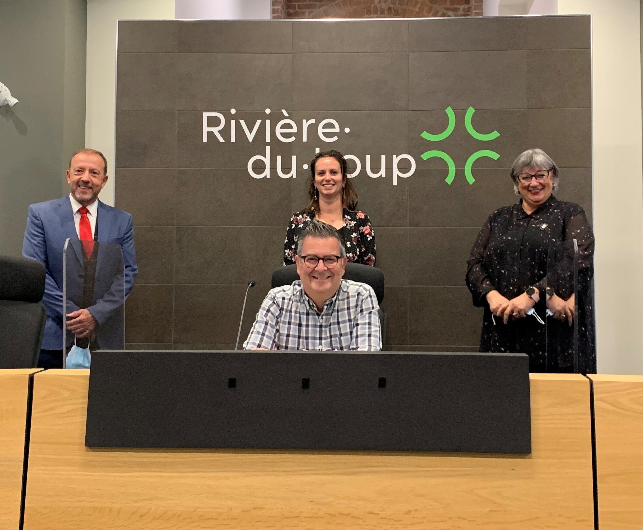 Élections municipales 2021 : Rivière-du-Loup a officiellement un nouveau maire
